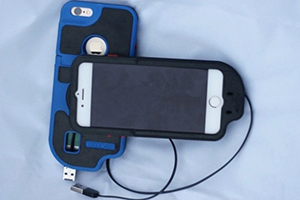 Чехол со встроенным кабелем CordCase для iPhone 5/6