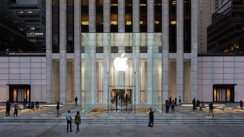 Apple анонсировали обновленный флагманский магазин Fifth Avenue в Нью-Йорке