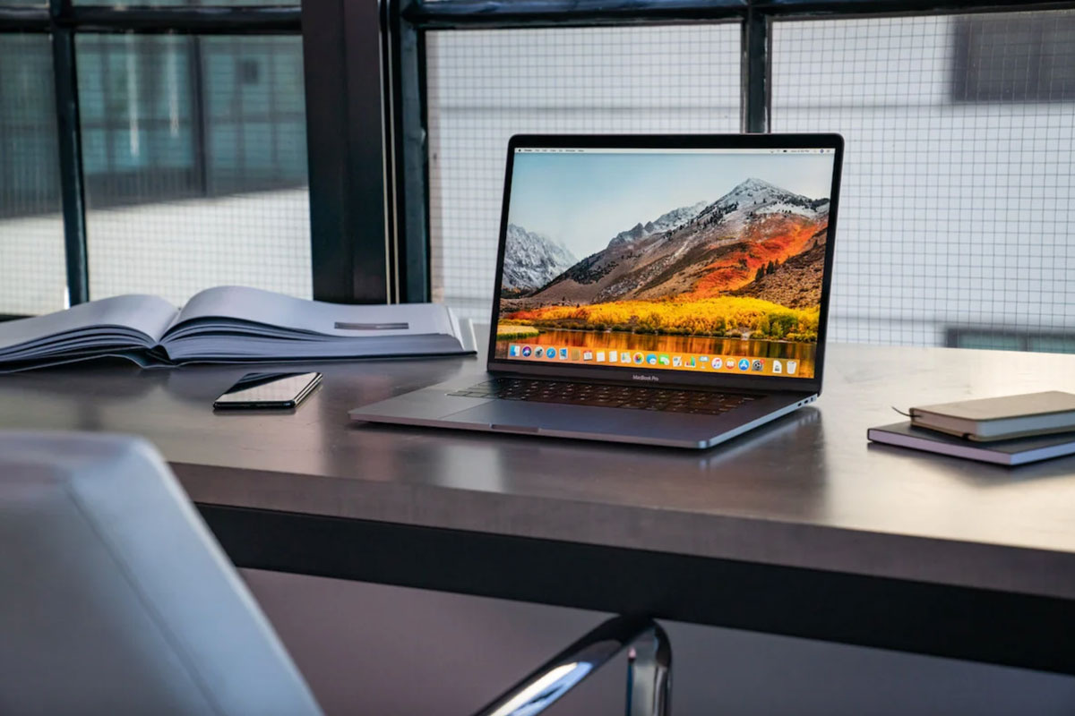 Слух: Apple покажет MacBook Pro 16