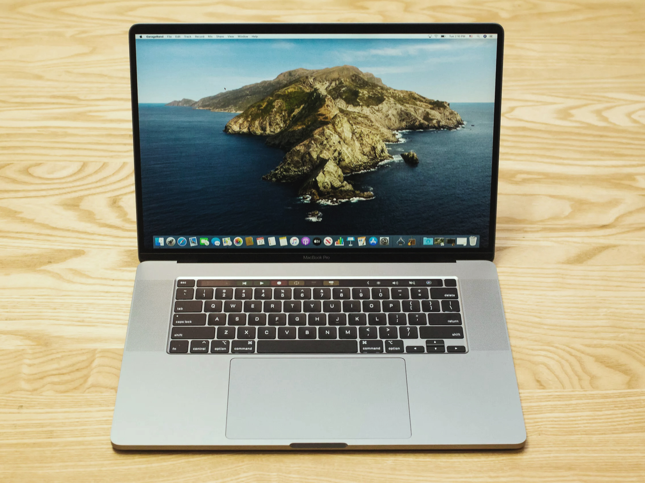 Apple тестує режим Pro Mode для MacBook Pro 16 
