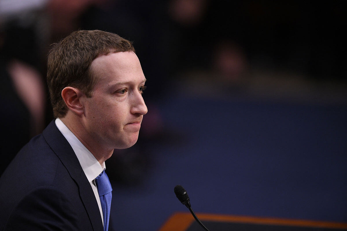 Австралия подала в суд на Facebook и требует 529 млрд. долл.