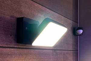 CES 2019: Новые датчики движения и наружного освещения от Philips Hue