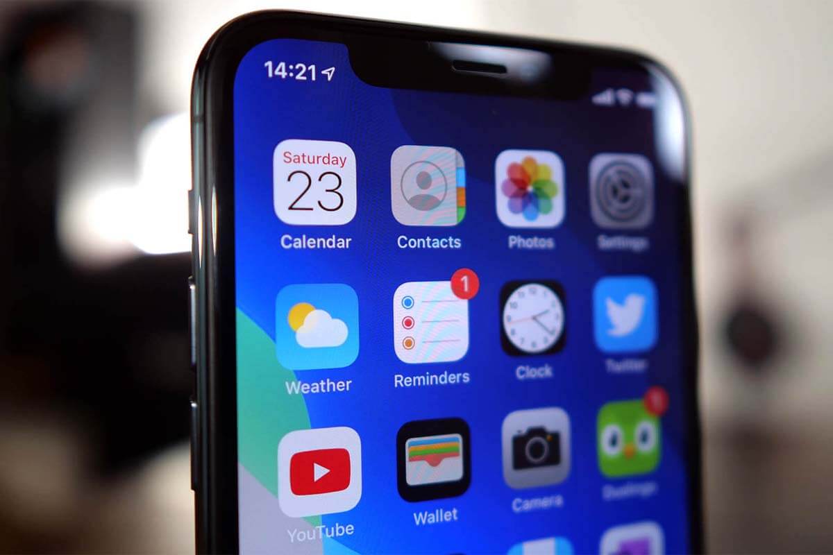 Вырез в экране iPhone может быть скрыт подвижным элементом