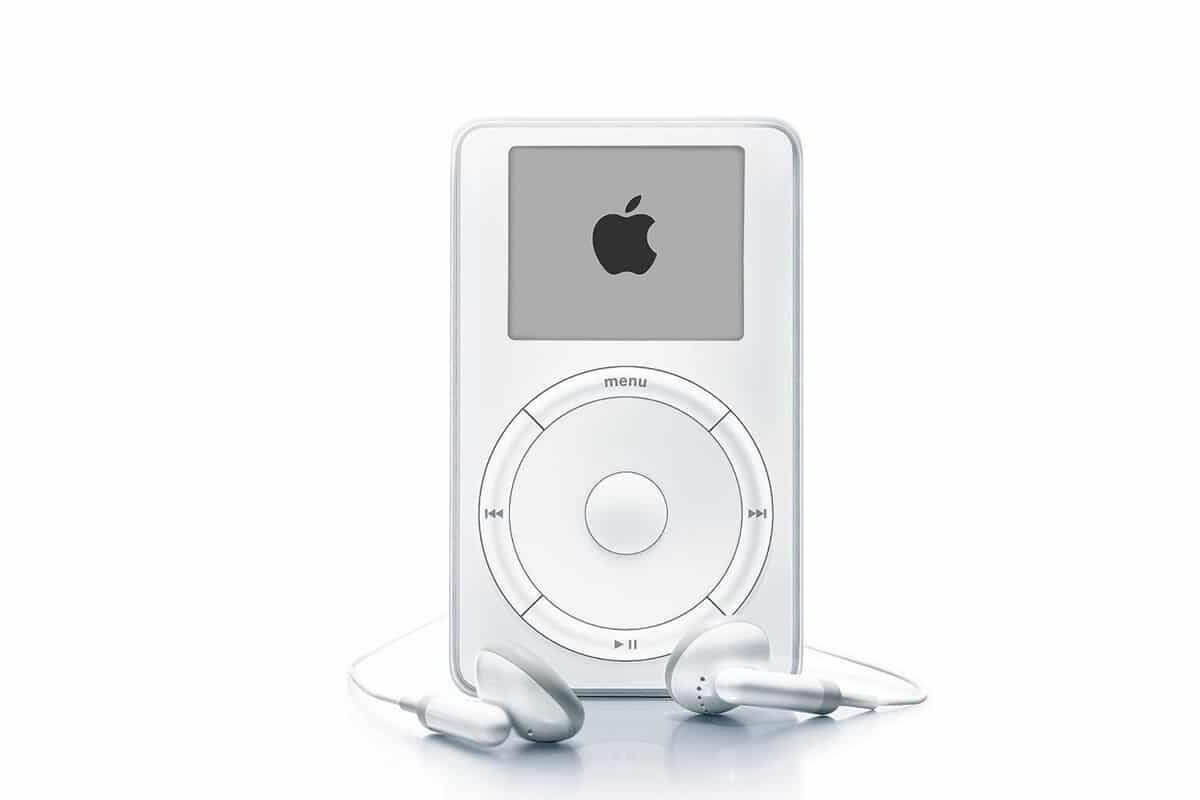 Первому Apple iPod исполнилось 20 лет