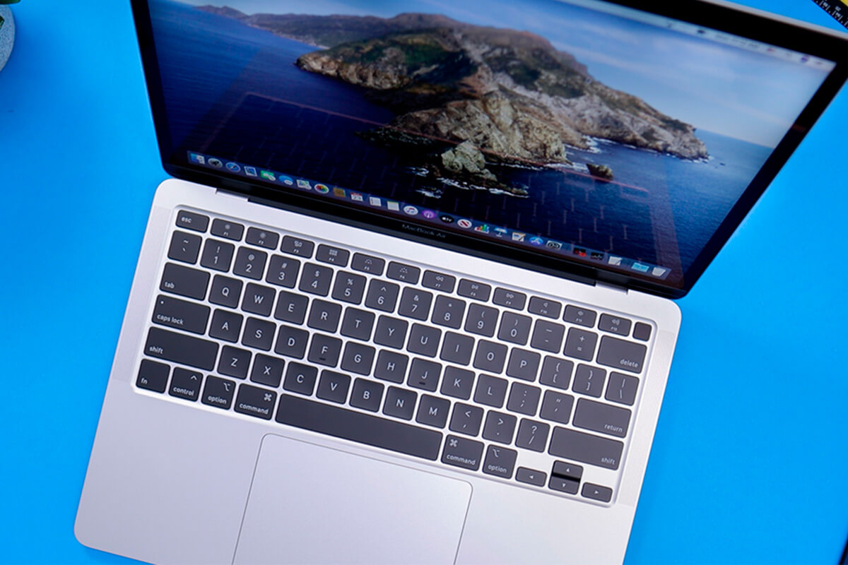 Apple запатентувала клавіатуру, в яку можна розмістити клавіші з дисплеями