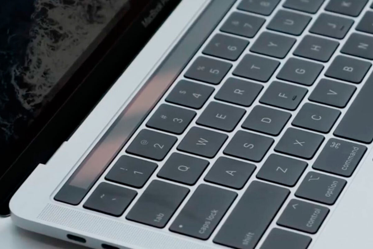 Компанія Apple працює над розширенням функціоналу Touch Bar