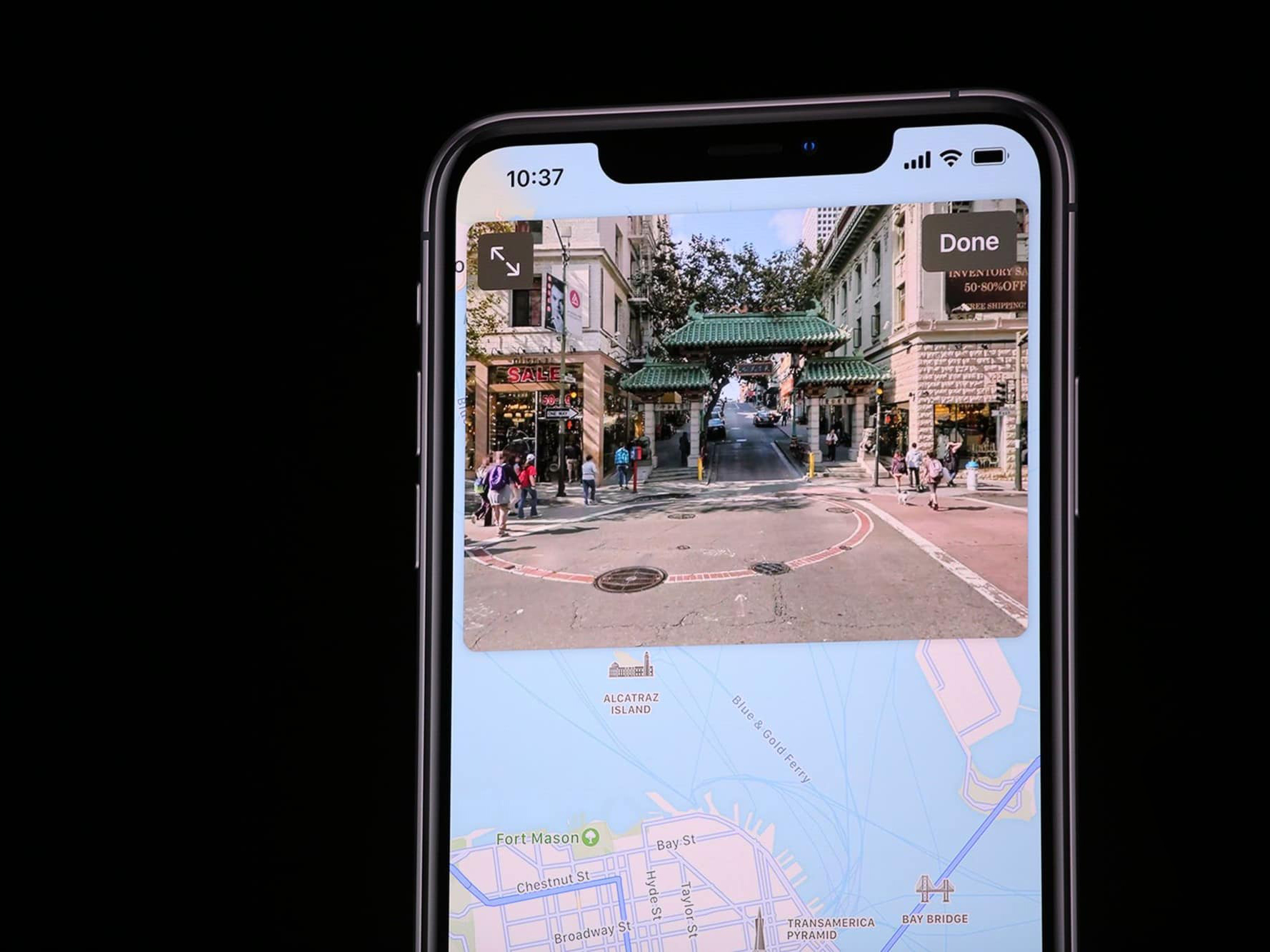 Новые iPhone тайно получают данные о геолокации