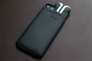 PodCase сможет зарядить ваш iPhone 7/7 Plus и наушники AirPods