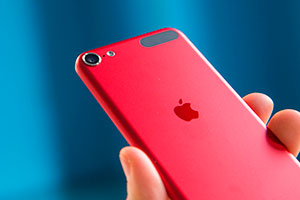 iPhone 7s и 7s Plus выйдут в красном цвете в конце 2017 года