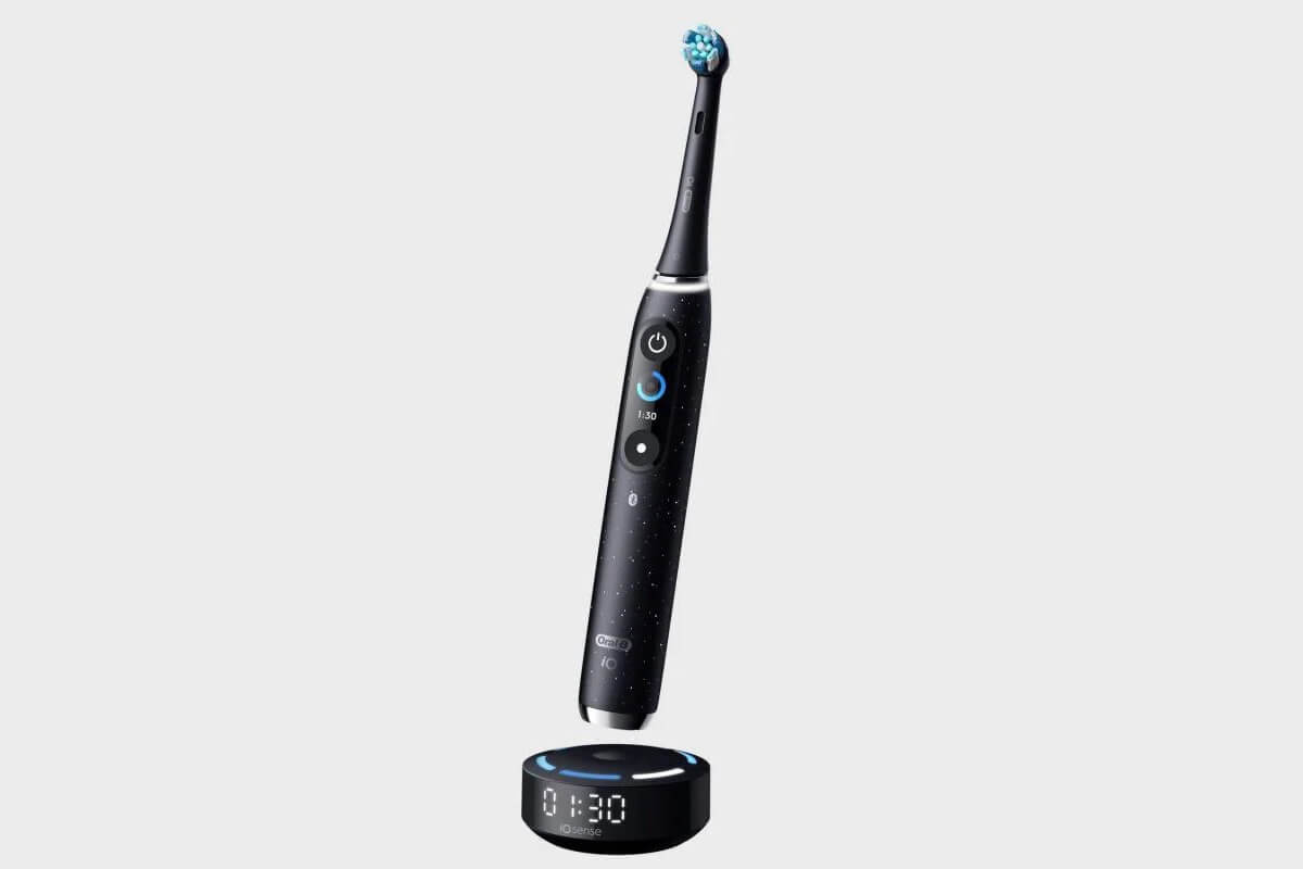 Oral-B показала три розумні зубні щітки із підключенням до iPhone
