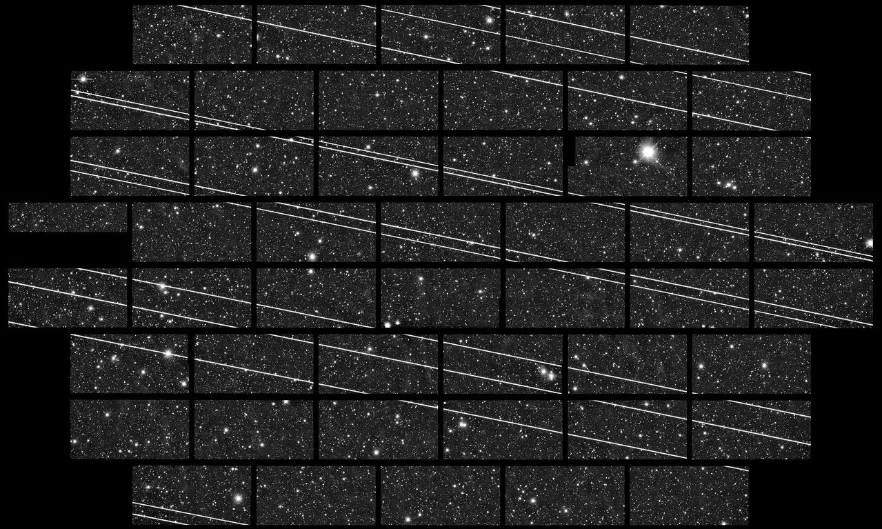 Спутники Starlink все чаще вынуждены уклоняться от объектов на орбите