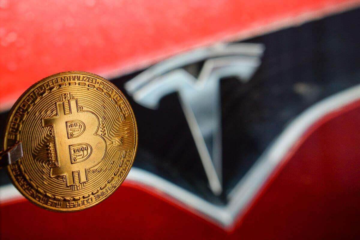 Tesla больше нельзя купить за биткоины