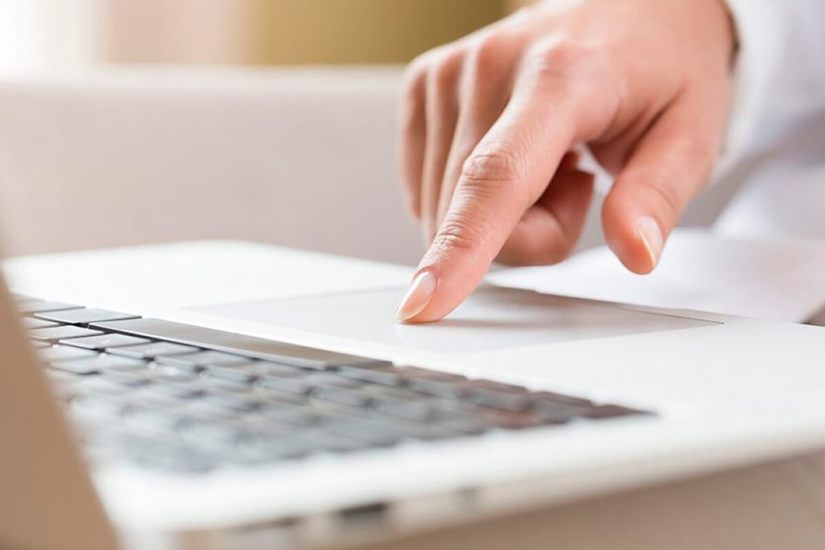 Трекпад нових MacBook отримає тактильний відгук