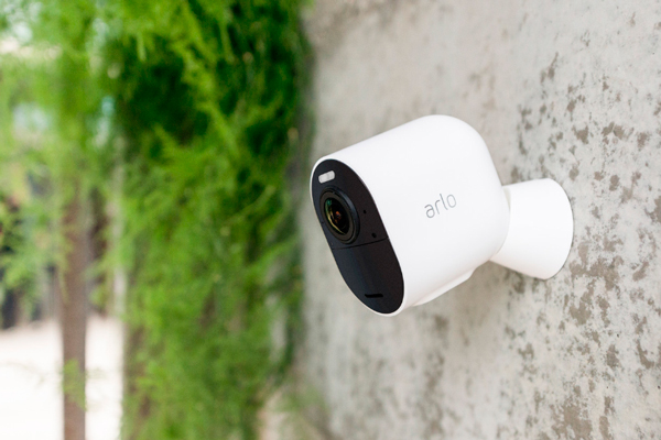 Розумна камера відеоспостереження Arlo Ultra отримала підтримку HomeKit