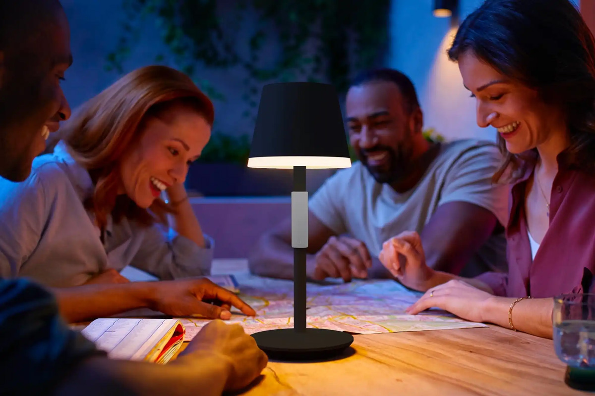Philips випустили нові розумні лампи Philips Hue