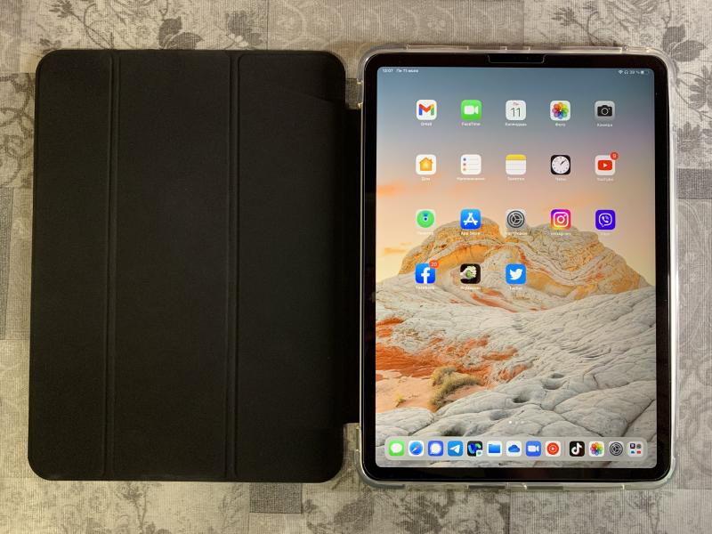 Чохол-книжка oneLounge 1Silicol Black | Clear для iPad Pro 11" (2022 | 2021 | 2020) живе фото від покупця - 1