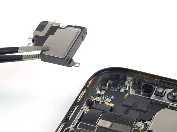 Заміна сітки голосового динаміка iPhone 14 Pro