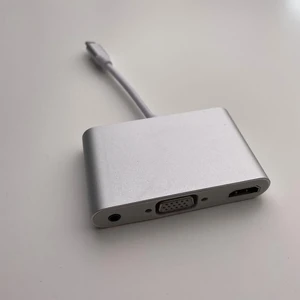 Алюмінієвий перехідник iLoungeMax 3-in-1 USB Type-C to HDMI | VGA | 3.5mm Silver - Фото 2