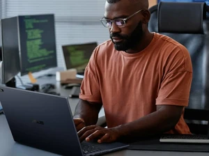 Ноутбук ASUS ExpertBook B5 з покращеною безпекою та ШІ - Фото 5
