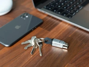 Універсальний багатофункціональний брелок для зарядки Rolling Square inCharge 6 - Фото 3