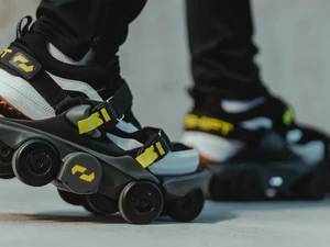 Электрические роликовые коньки с ИИ Shift Robotics Moonwalkers для быстрой ходьбы - Фото 7