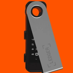Аппаратный холодный криптокошелек Ledger Nano S Plus Matte Black для криптовалюты/NFT с USB-C и дисплеем - Фото 3