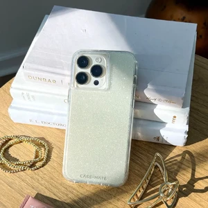 Чехол Case-Mate Sheer Crystal Gold для iPhone 15 Pro - Фото 7