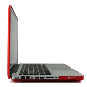 Красный пластиковый чехол iLoungeMax Soft Touch для MacBook Pro 15.4" - Фото 2