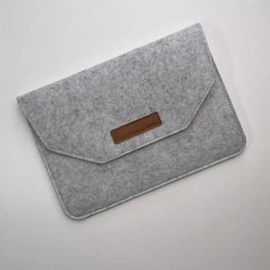 Чехол из войлока iLoungeMax Voground Light Grey для MacBook 12" | Air 11" - Фото 6