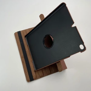 Коричневый кожаный чехол iLoungeMax Magnetic 360 для iPad Air | 9.7" (2017 | 2018) - Фото 5