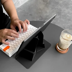 Магнитный чехол-подставка MOFT Snap Float Folio Sienna Brown для iPad Pro 12.9" (2022 | 2021 | 2020) - Фото 7