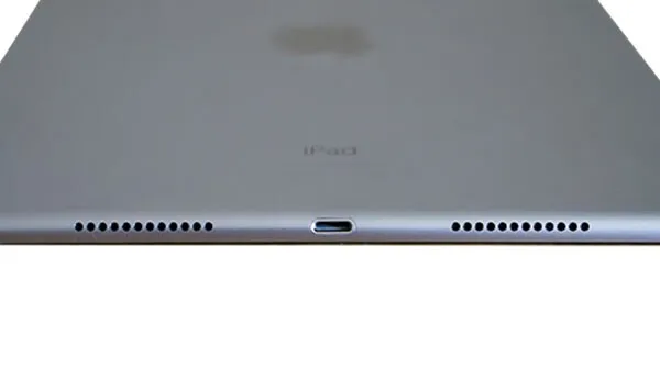 Чистка динамика iPad 9.7" (2017)