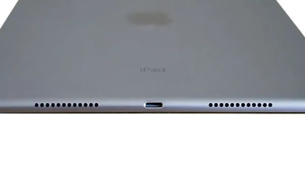 Чистка динаміка iPad Pro 9.7"