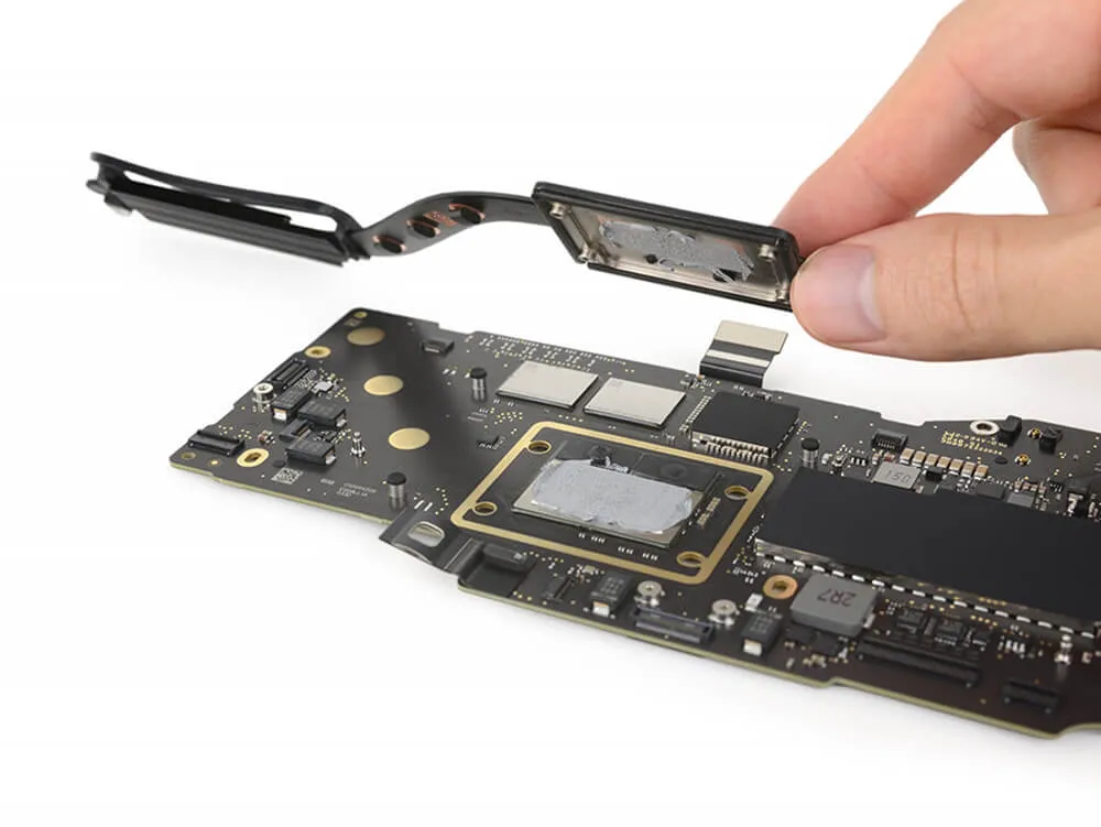 Замена термопасты MacBook Pro 16" M1 (2021) A2485