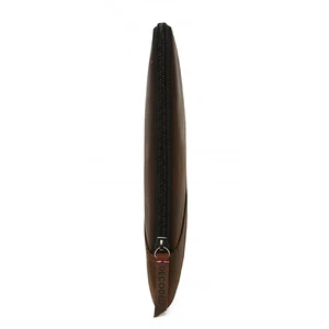 Шкіряний чохол-сумка Decoded Waxed Slim Sleeve Brown для MacBook Pro 13" (2016 | 2017 | 2018) | Air 13" (2020 | 2019 | 2018) - Фото 4