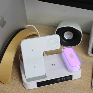 Док-станция 4 в 1 для зарядки iPhone/AirPods/Apple Watch, 30W, с подсветкой и будильником | iLoungeMax 4-in-1 Foldable Charging Station White - Фото 7