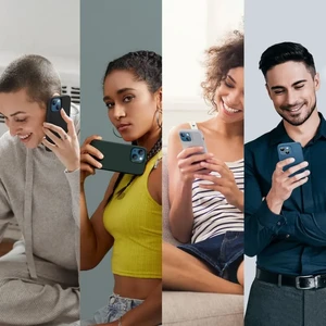 Силиконовый чехол ESR Cloud Soft Series Liquid Silicone Case Cover Blue для iPhone 13 - Фото 4
