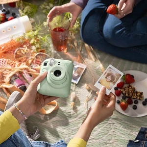 Фотокамера миттєвого друку Fujifilm Instax Mini 12 Mint Green - Фото 8