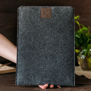 Чехол-конверт из войлока Gmakin Gray | Brown для MacBook Air 13" (2018-2024) | Pro 13" (2016-2022) - Фото 6