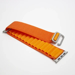 Ремешок iLoungeMax Alpine Loop Orange для Apple Watch Ultra 49mm | 45mm | 44mm | 42mm - Фото 3