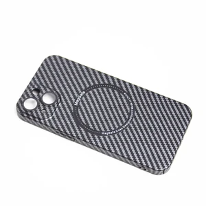 Защитный чехол iLoungeMax Carbon Fiber Pattern Case MagSafe Black для iPhone 13 - Фото 2