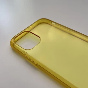Чохол iLoungeMax Clear Case Yellow для iPhone 11 ОЕМ - Фото 2