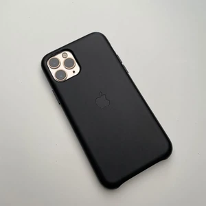 Кожаный чехол iLoungeMax Leather Case Black для iPhone 11 Pro OEM (MWYE2) - Фото 4