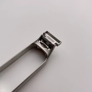 Металлический ремешок iLoungeMax Milanese Loop Silver для Xiaomi Mi Band 5 | 6 - Фото 4