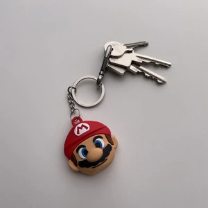 Силиконовый брелок с кольцом iLoungeMax Funny Cartoon Case Mario для AirTag - Фото 4
