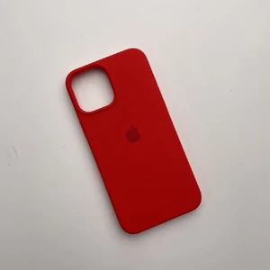 Силиконовый чехол iLoungeMax Silicone Case Red для iPhone 12 Pro Max OEM (Уценка) - Фото 3