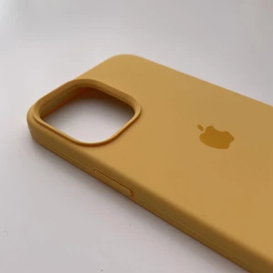 Силиконовый чехол iLoungeMax Silicone Case Yellow для iPhone 12 Pro Max OEM - Фото 4