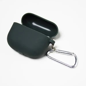 Силиконовый чехол с карабином iLoungeMax TPU Case Olive Green для AirPods 3 - Фото 2