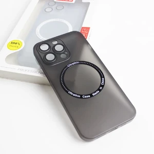 Ультратонкий чехол с защитой камеры iLoungeMax Ultrathin MagSafe Case Black для iPhone 13 - Фото 2