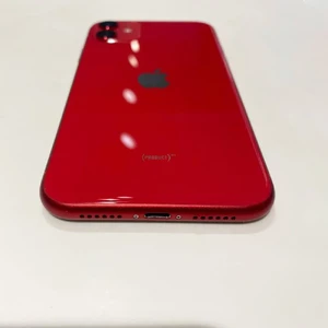 б/у iPhone 11 256GB (PRODUCT)RED (MWLN2) - Фото 3